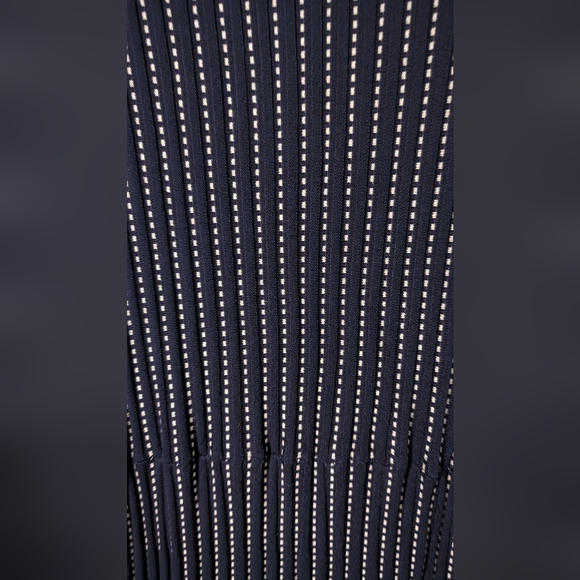 Lane Bryant Perfect Sleeve Crew neck sweater dress size 1x NWT - Picture 3 of 9